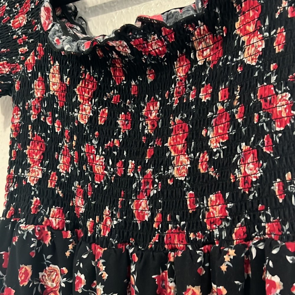 Dress - Picture 5 of 5